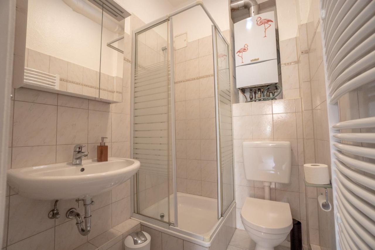 "Purple Chill" Super Zentrale Ferienwohnung Hbf-Messe-Buergerweide-Citygate-Ovb Arena Bremen Ngoại thất bức ảnh